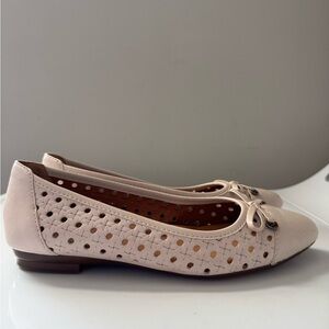 Patricia Nash Bettina Cream Woven Flats with Bow Detail Size 7